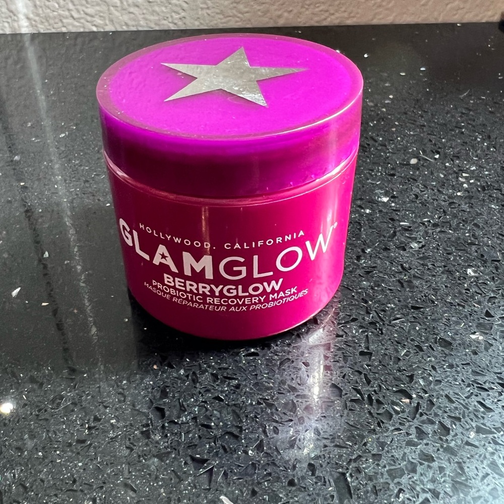 Glamglow Berryglow Probiotic Recovery Face Mask